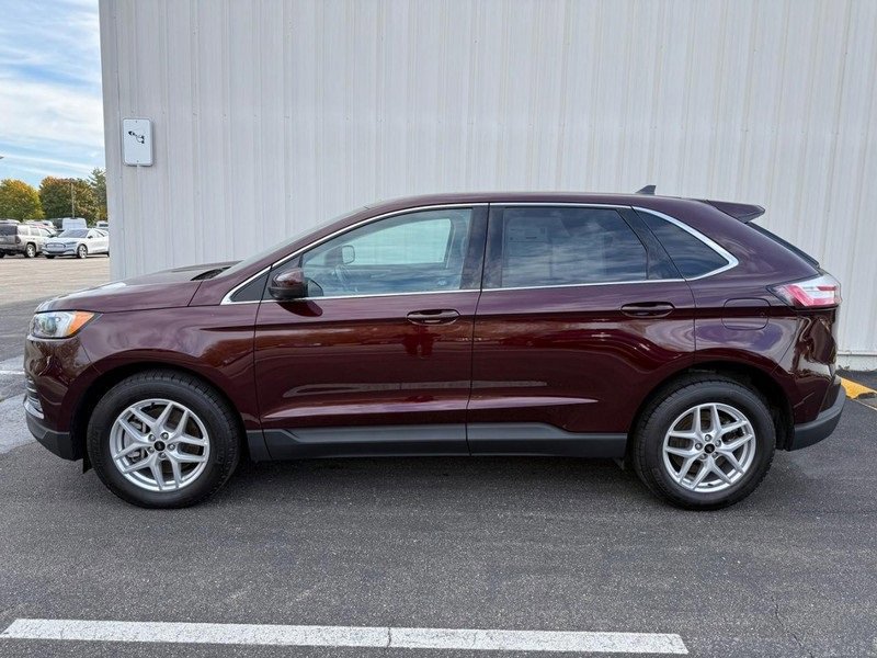 Certified 2023 Ford Edge SEL w/ Convenience Package image 2