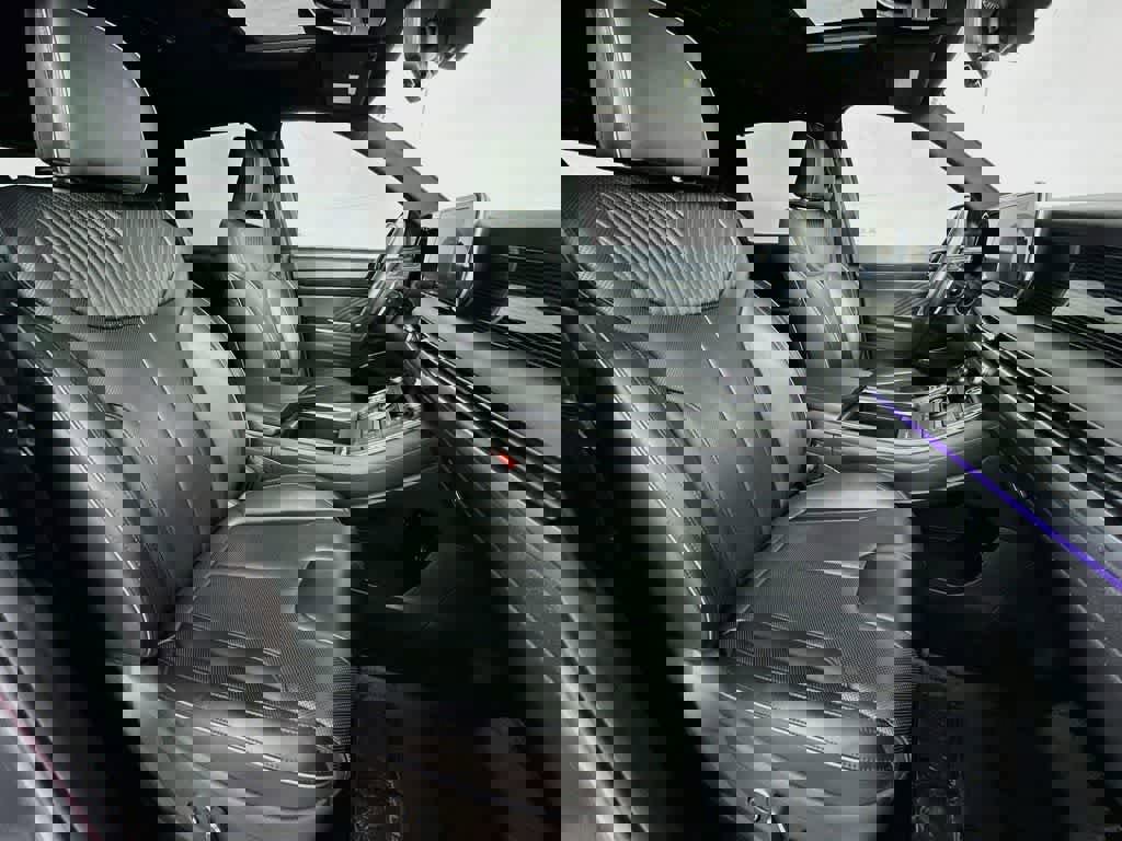 Used 2024 Hyundai Palisade Calligraphy FWD image 14