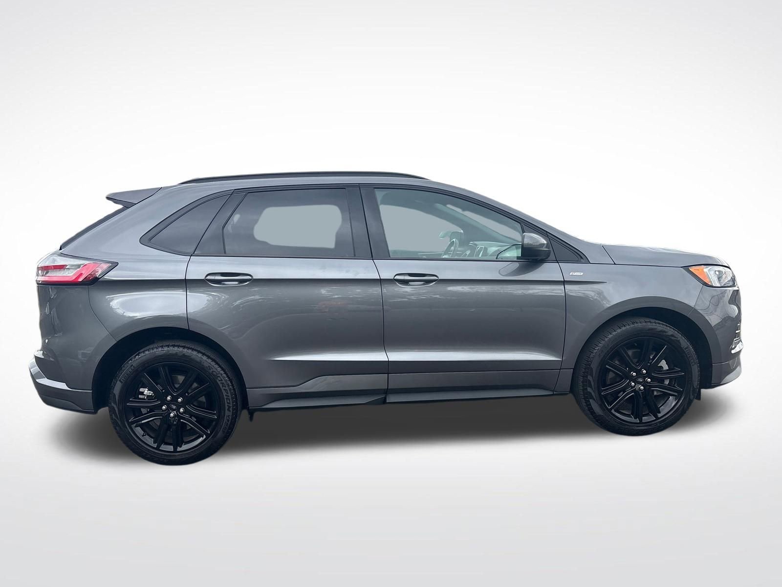 Certified 2024 Ford Edge ST-Line AWD/4WD image 5