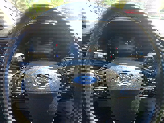 Certified 2023 Ford Escape Active AWD/4WD image 19