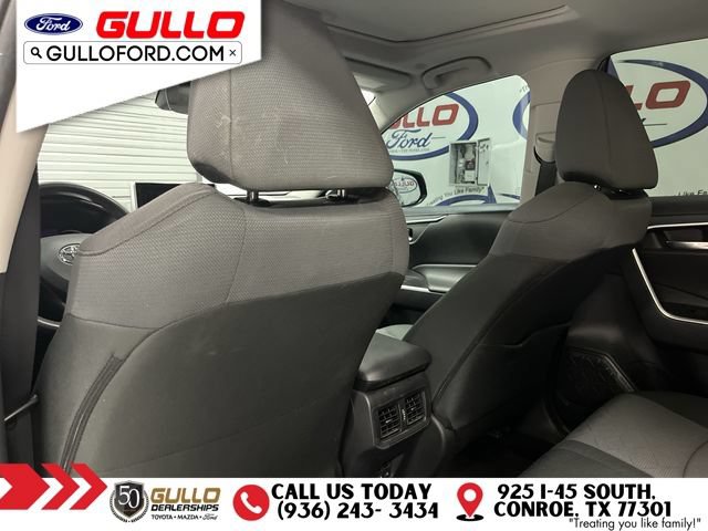 Used 2024 Toyota RAV4 XLE FWD image 15