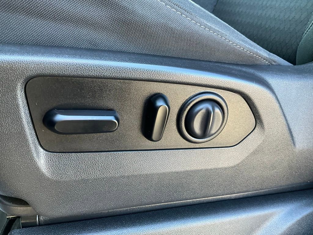 Used 2020 GMC Sierra 1500 Elevation w/ Elevation Value Package image 19