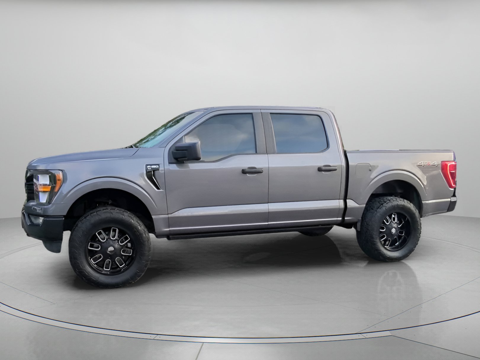 Certified 2023 Ford F150 XLT w/ Bed Utility Package AWD/4WD image 15