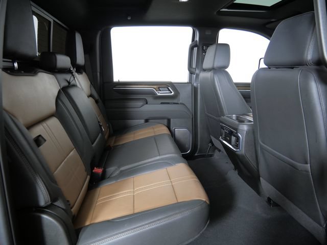 Used 2025 Chevrolet Silverado 3500 High Country w/ Technology Package AWD/4WD image 11