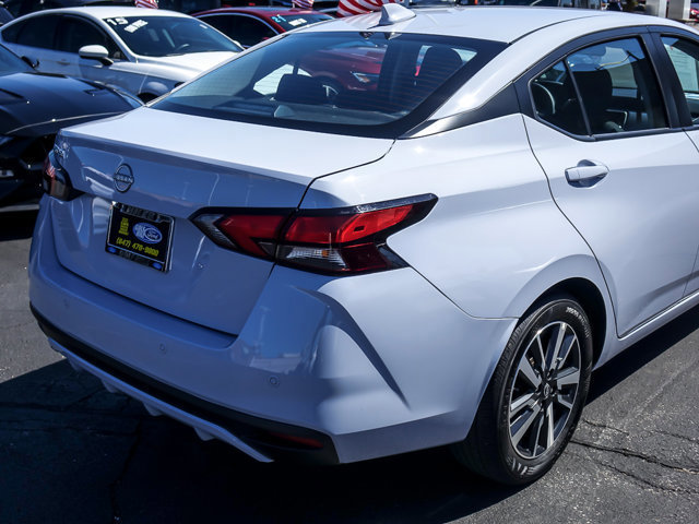 Used 2025 Nissan Versa SV image 5