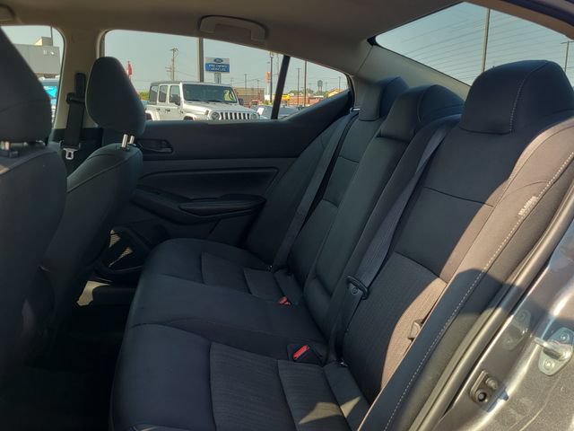 Used 2025 Nissan Altima 2.5 SV FWD image 13