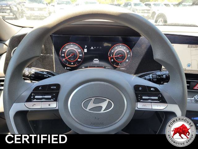 Used 2024 Hyundai Elantra SEL image 32