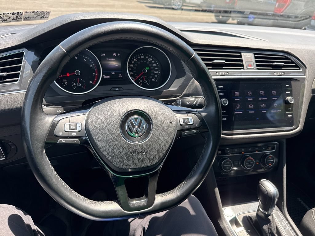 Used 2019 Volkswagen Tiguan SE w/ Panoramic Sunroof Package AWD/4WD image 19
