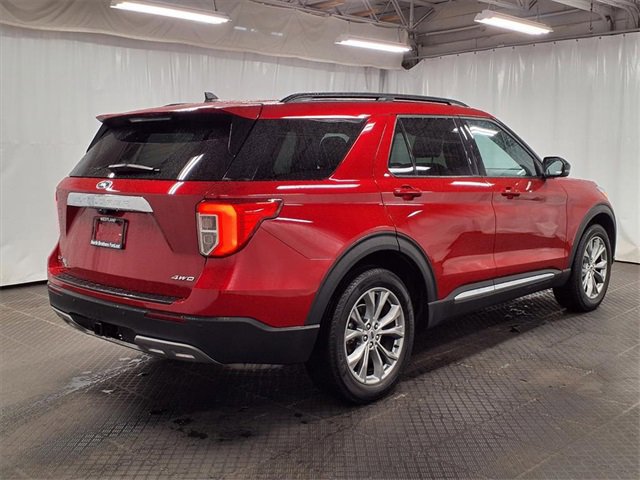 Certified 2023 Ford Explorer XLT w/ Equipment Group 202A image 4