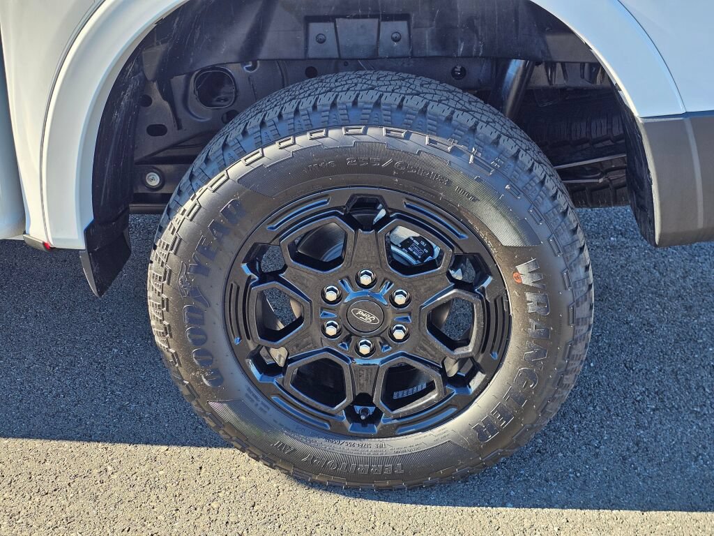 Certified 2025 Ford Ranger XLT w/ FX4 Off-Road Package AWD/4WD image 10