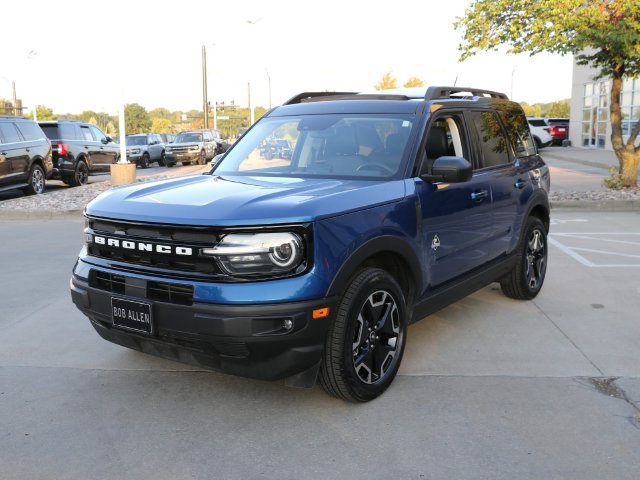 Certified 2024 Ford Bronco Sport Outer Banks w/ Tech Package AWD/4WD image 3