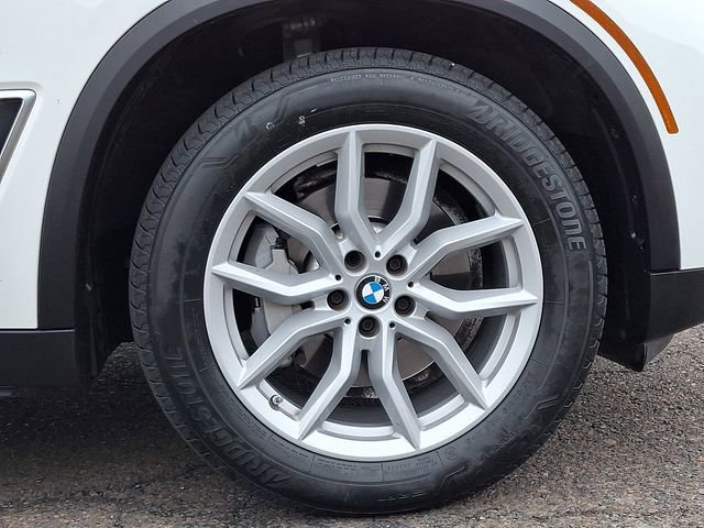 Used 2023 BMW X5 xDrive40i w/ Premium Package AWD/4WD image 8