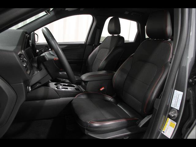 Certified 2023 Ford Escape ST-Line Select w/ Tech Pack #2 AWD/4WD image 5