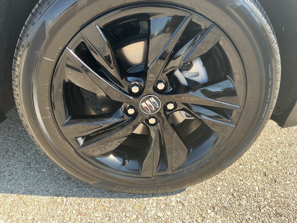 Used 2024 Buick Encore GX Sport Touring FWD image 12