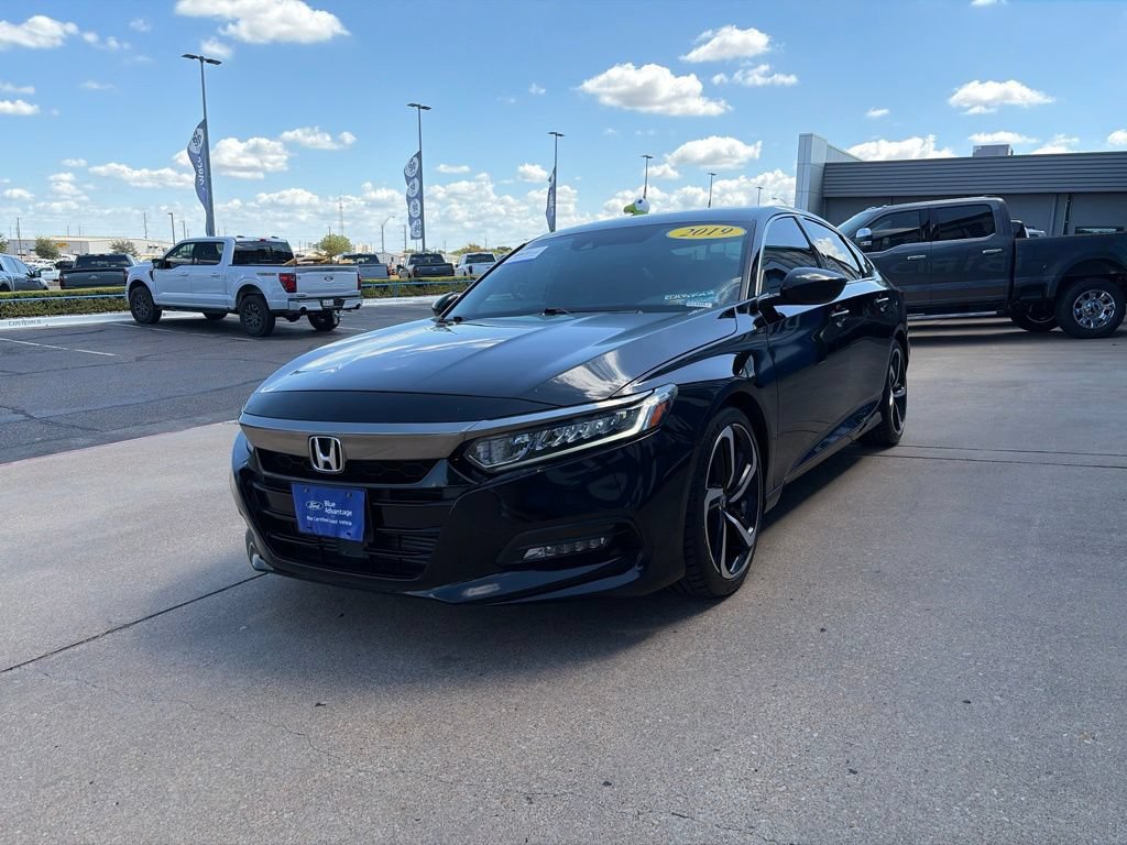 Used 2019 Honda Accord Sport image 4