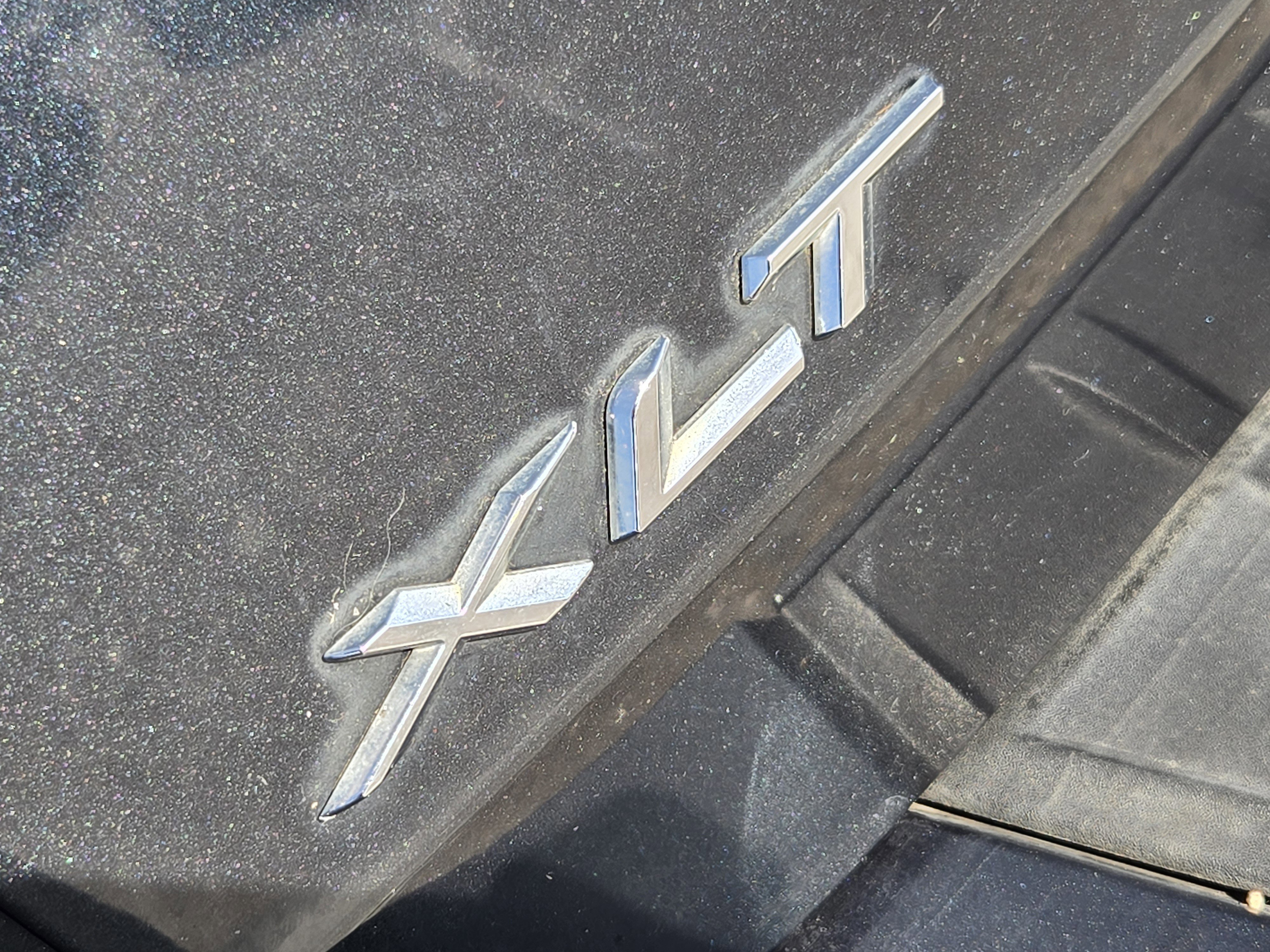 Certified 2022 Ford Explorer XLT w/ Equipment Group 202A image 8