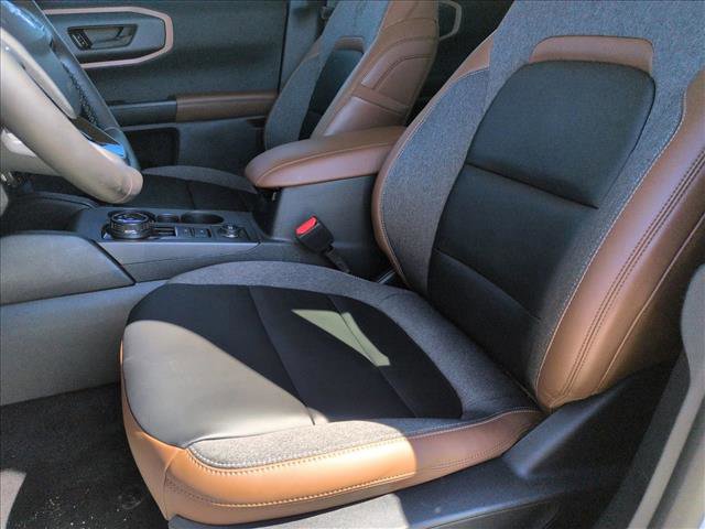 Certified 2024 Ford Bronco Sport Outer Banks w/ Tech Package AWD/4WD image 17