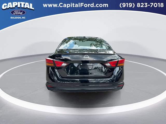 Used 2025 Nissan Altima 2.5 SV FWD image 7