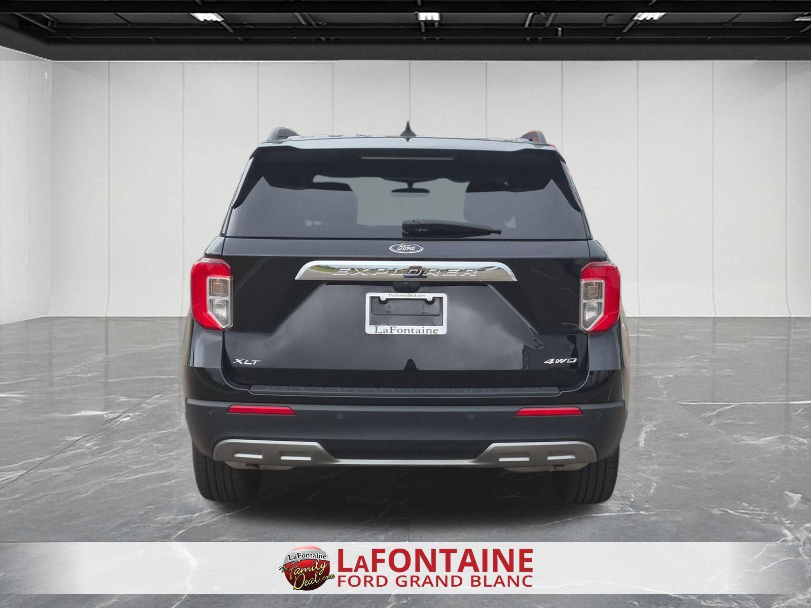 Certified 2024 Ford Explorer XLT w/ Equipment Group 202A AWD/4WD image 4