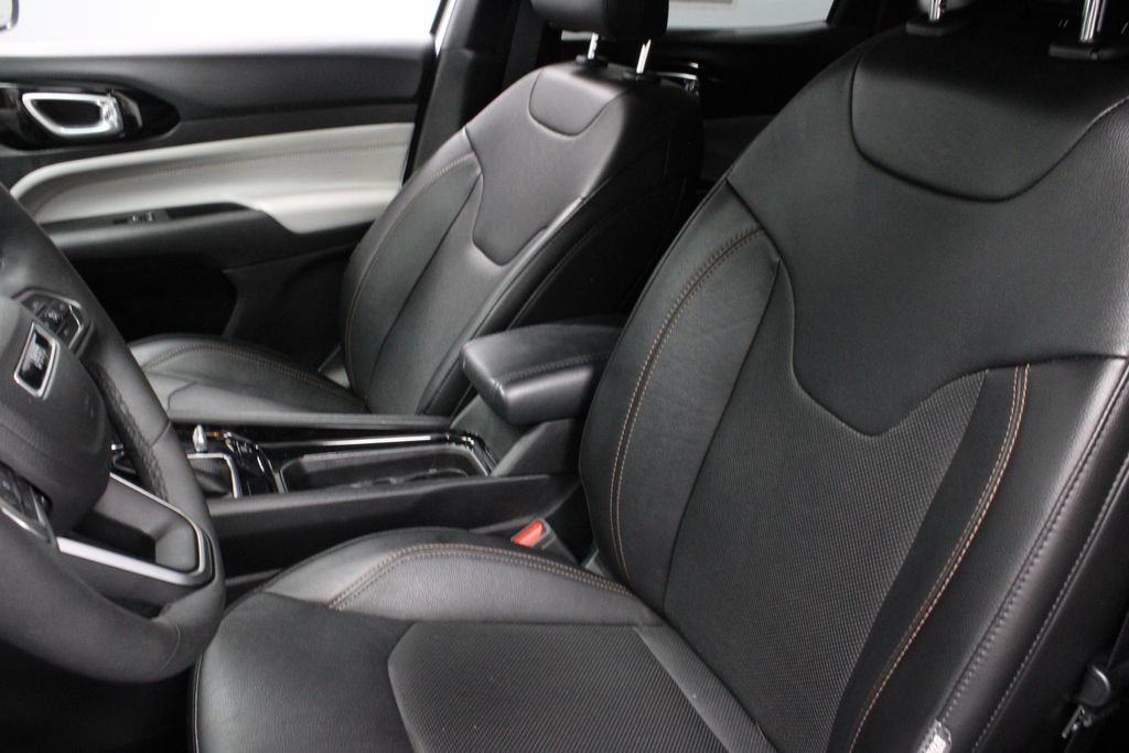 Used 2023 Jeep Compass Limited AWD/4WD image 23