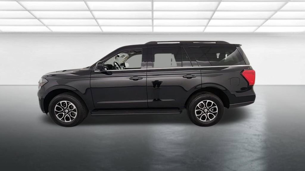 Certified 2024 Ford Expedition XLT AWD/4WD image 5