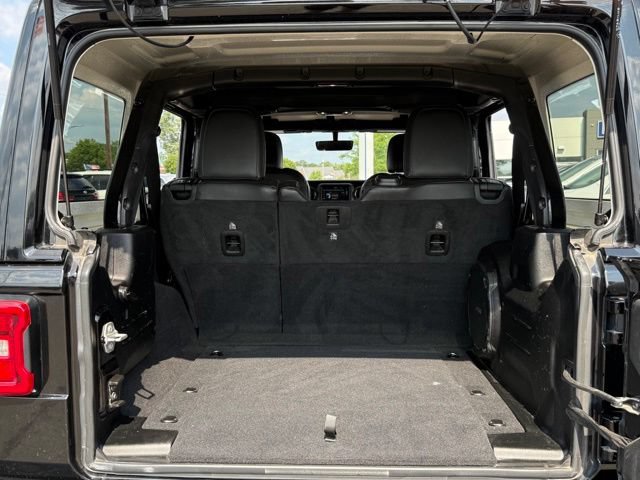 Used 2021 Jeep Wrangler Unlimited Sahara AWD/4WD image 27