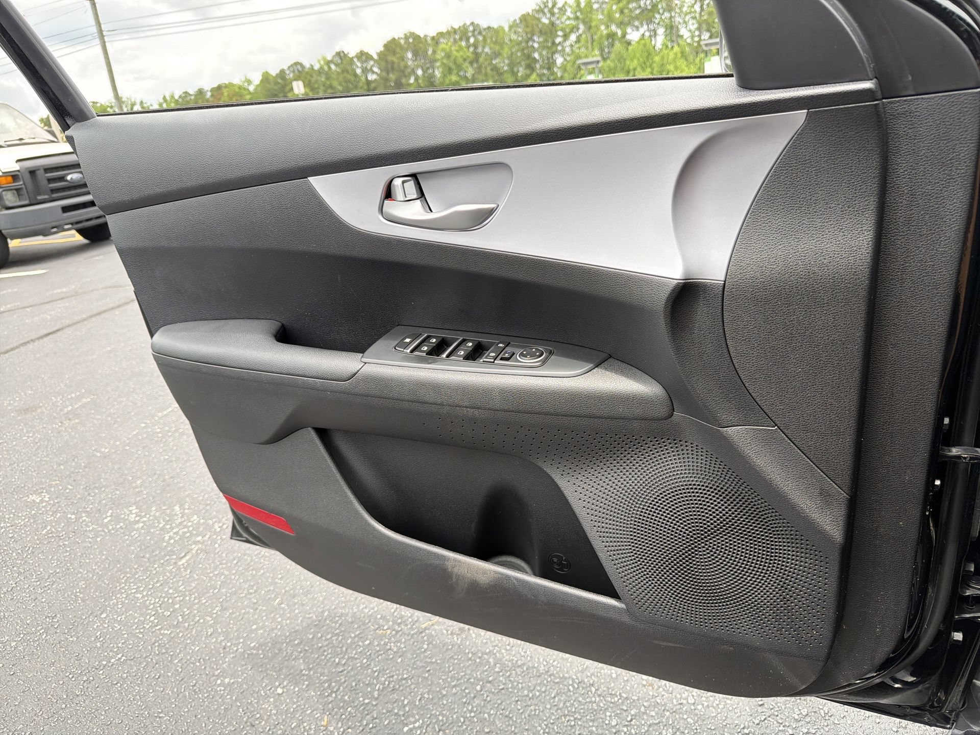 Used 2024 Kia Forte LXS FWD image 15