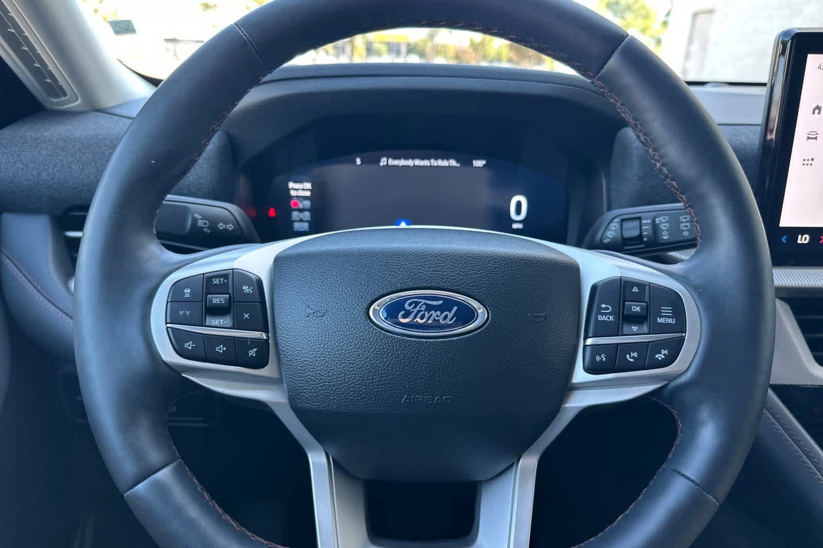 Certified 2025 Ford Explorer Active w/ Active Comfort Package RWD image 25