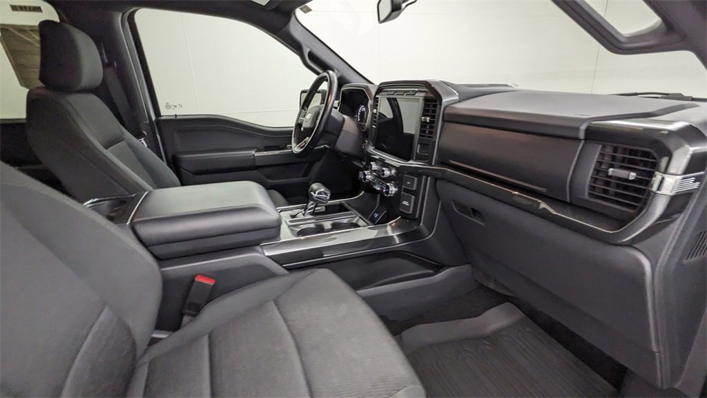 Certified 2022 Ford F150 XLT w/ Equipment Group 302A High image 39