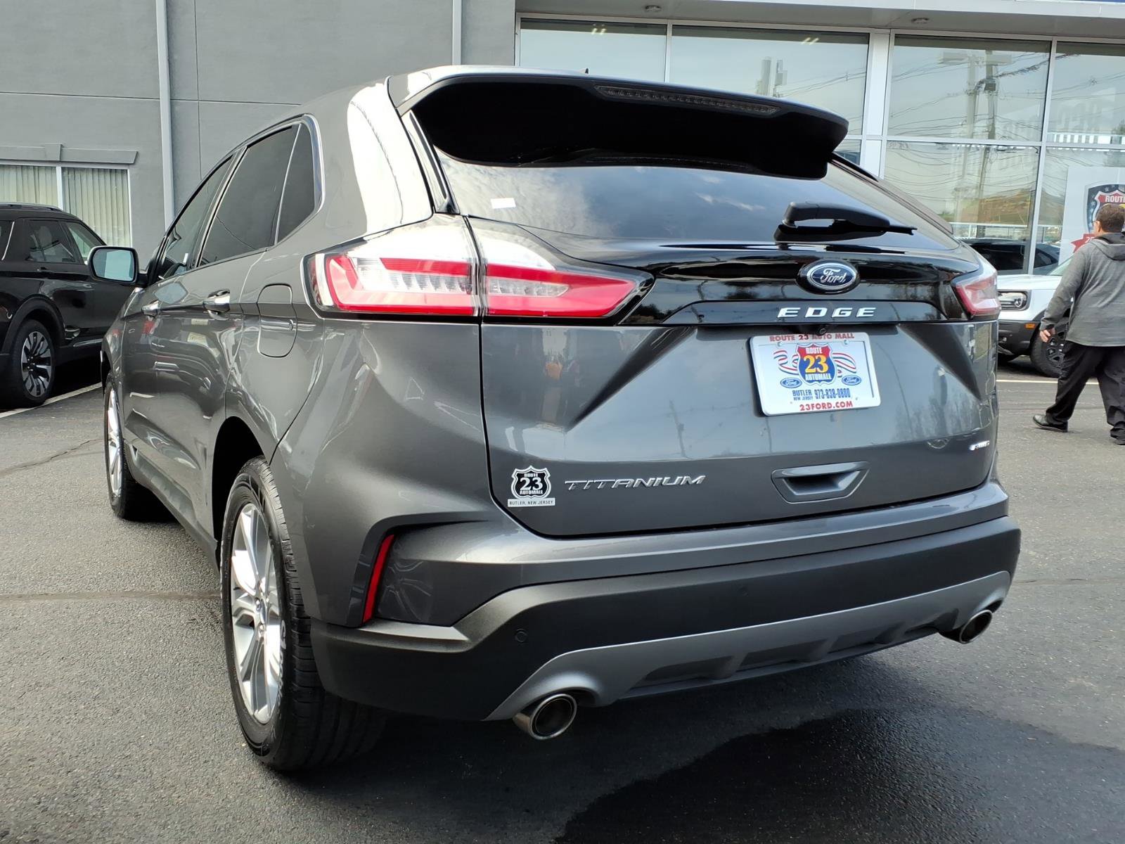 Certified 2022 Ford Edge Titanium w/ Equipment Group 301A AWD/4WD image 6