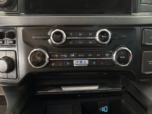 Certified 2024 Ford F350 Platinum w/ Tremor Off-Road Package AWD/4WD image 13