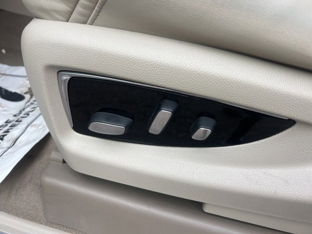 Used 2019 Cadillac Escalade Luxury image 21