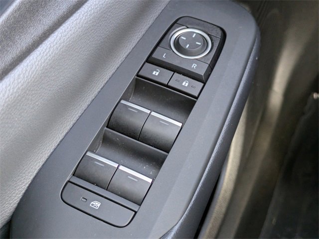 Used 2023 Toyota Prius XLE image 21