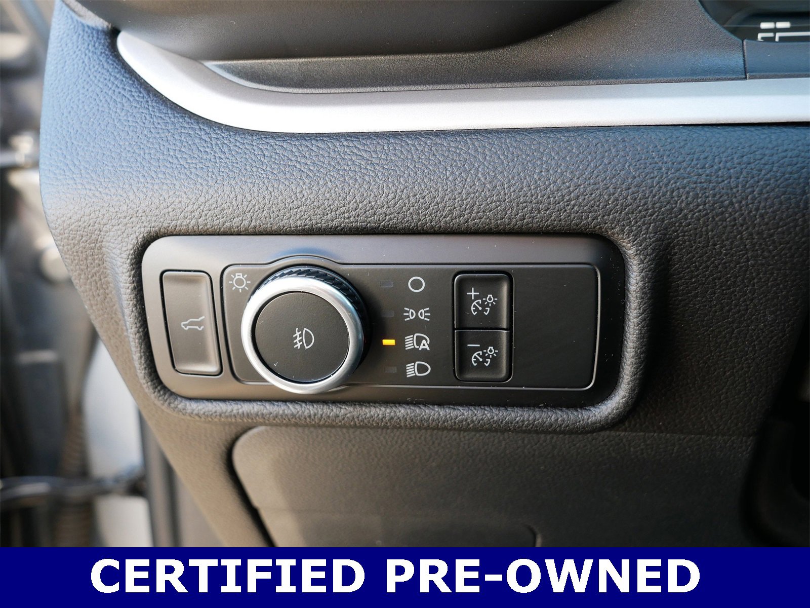 Certified 2023 Ford Explorer XLT w/ Equipment Group 202A image 14