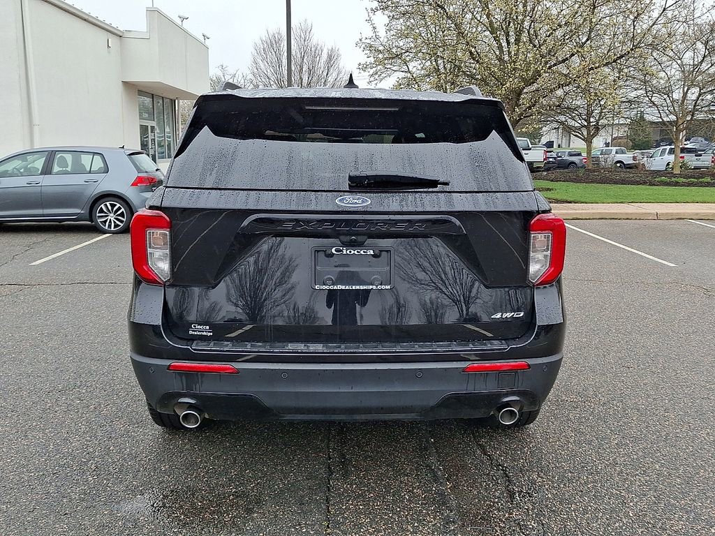 Certified 2023 Ford Explorer ST-Line image 8