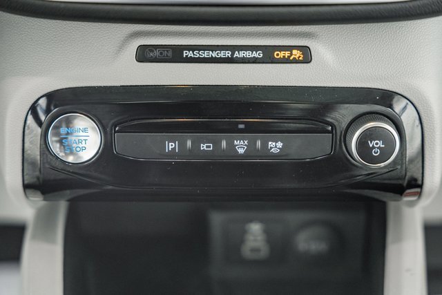 Certified 2024 Ford Escape SE w/ PHEV Premium Package image 25