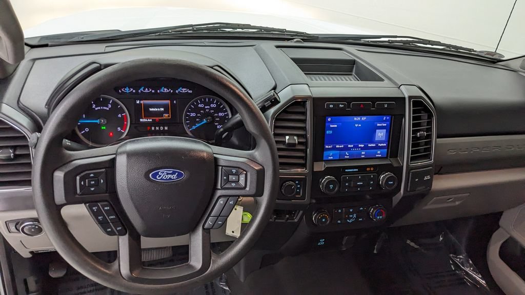 Certified 2020 Ford F250 XLT AWD/4WD image 3