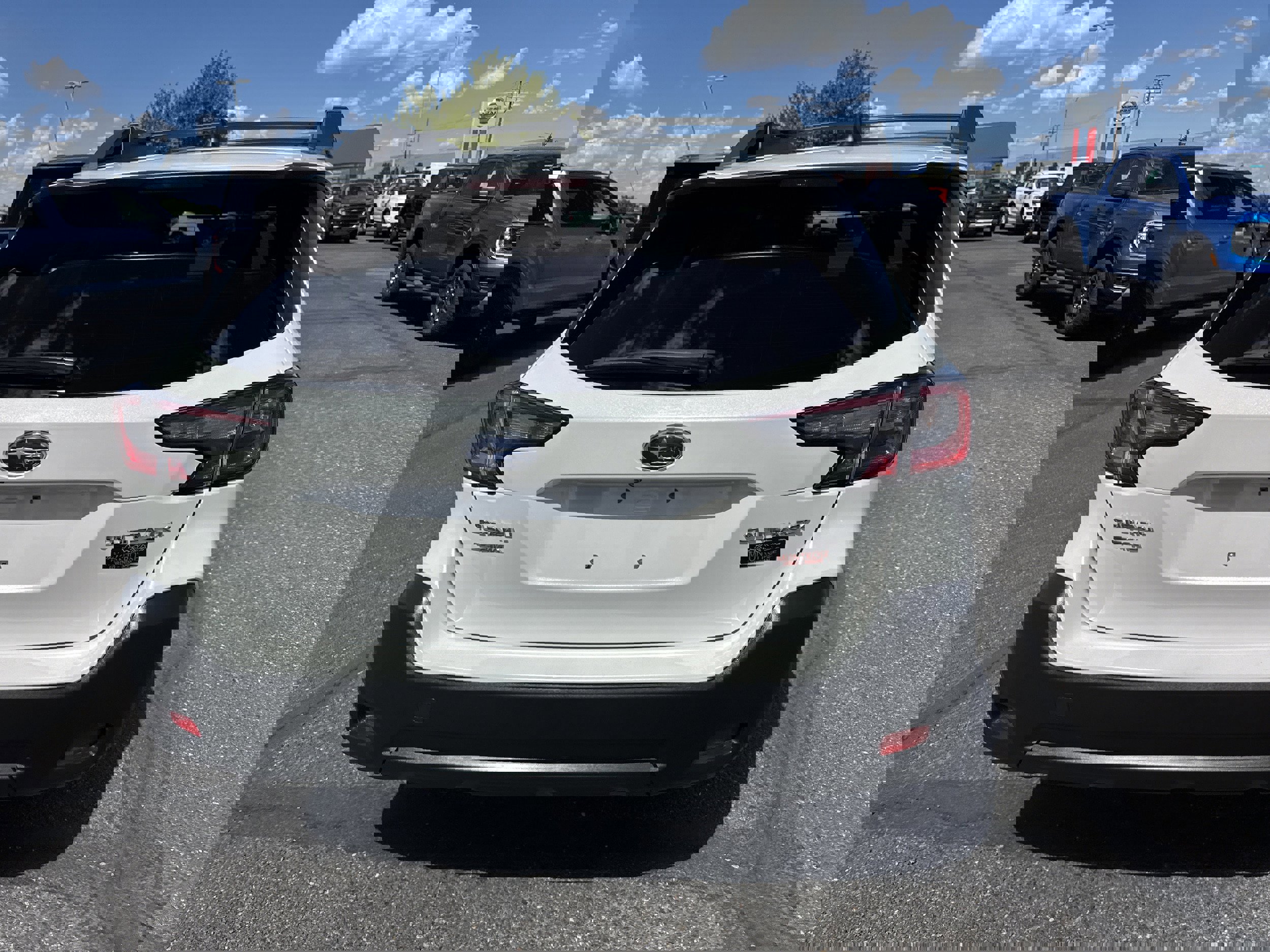 Used 2023 Subaru Outback Premium image 4