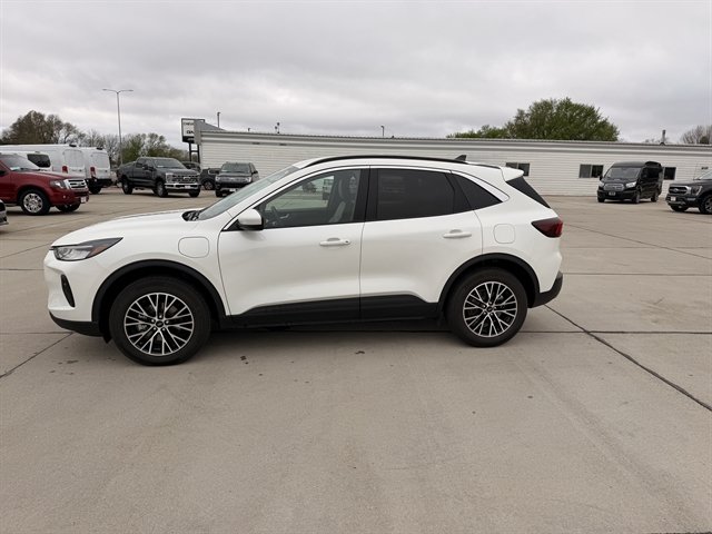 Certified 2024 Ford Escape SE FWD image 11