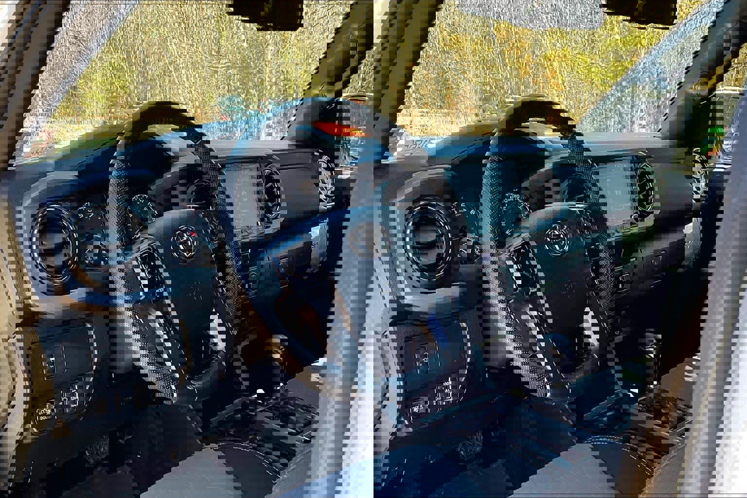 Used 2023 Toyota Tacoma TRD Off-Road AWD/4WD image 18