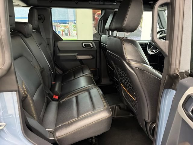 Certified 2023 Ford Bronco Badlands w/ Sasquatch Package AWD/4WD image 9