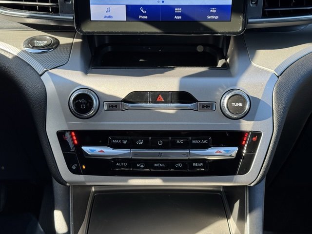 Certified 2022 Ford Explorer XLT w/ Equipment Group 202A image 18