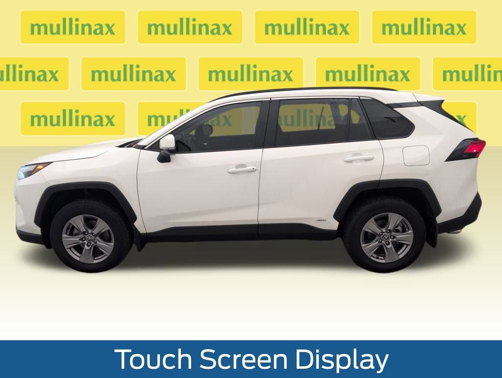 Used 2024 Toyota RAV4 XLE w/ Convenience Package image 2