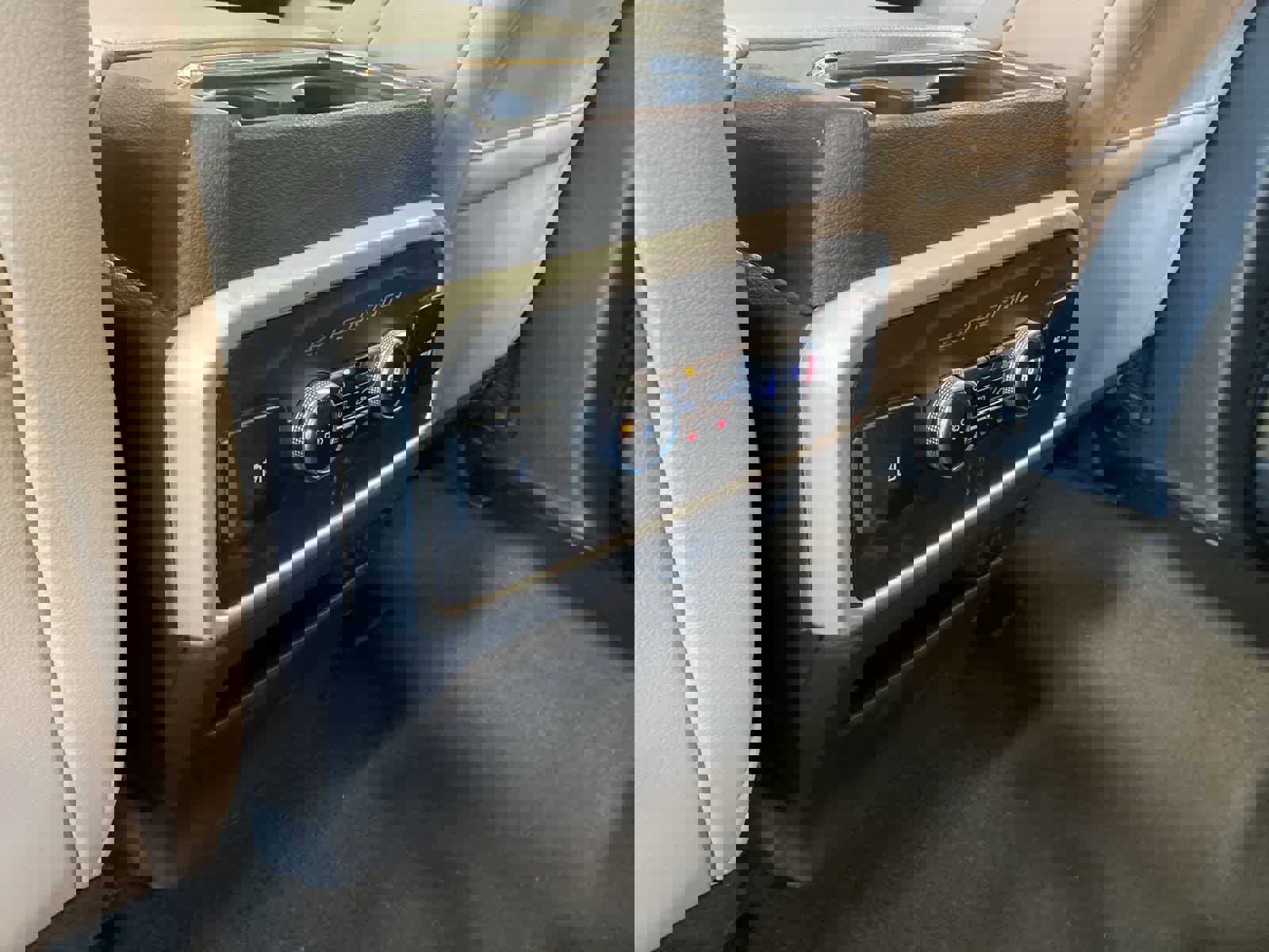 Certified 2023 Ford Expedition Limited image 27