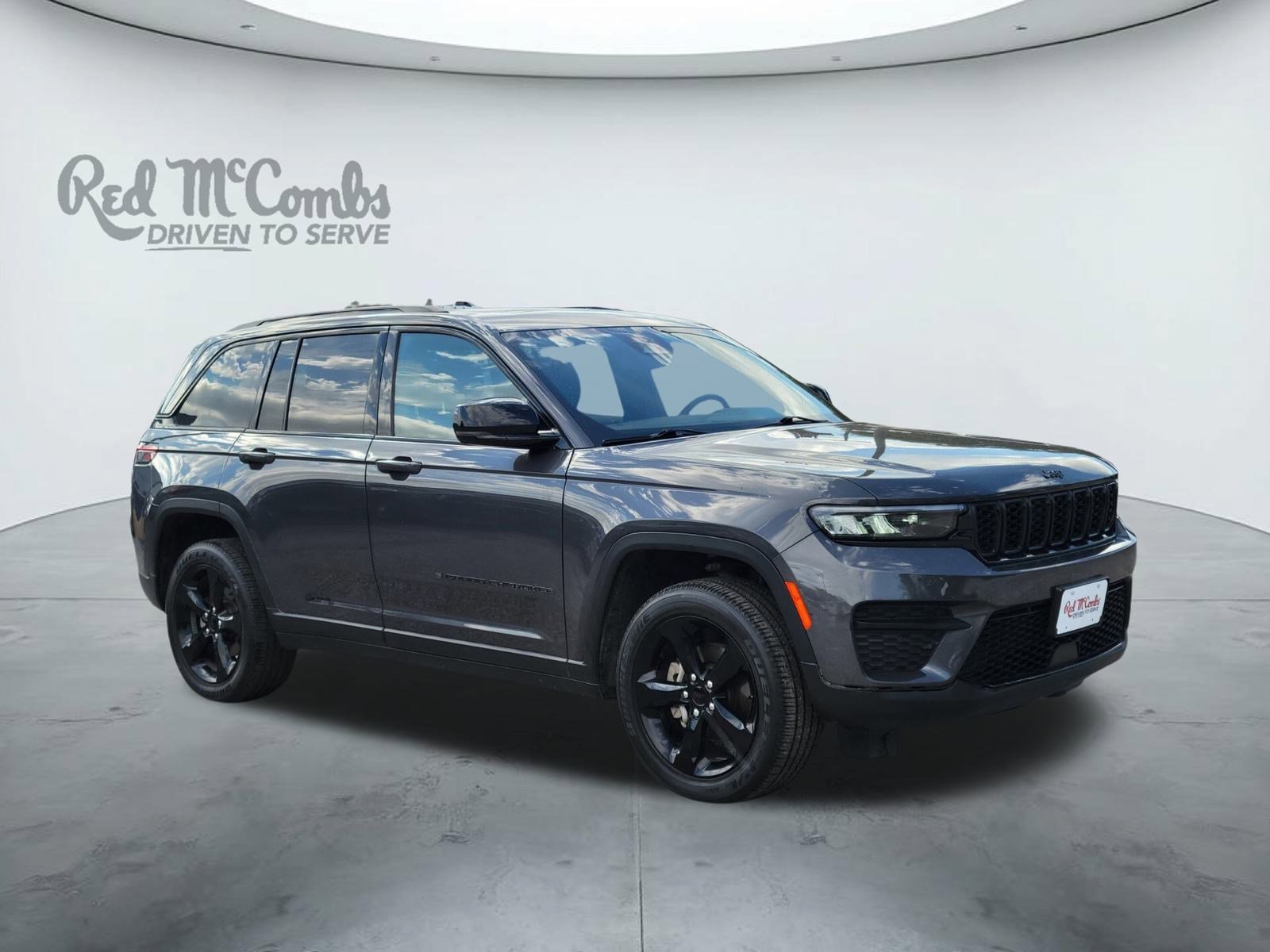 Used 2023 Jeep Grand Cherokee Altitude