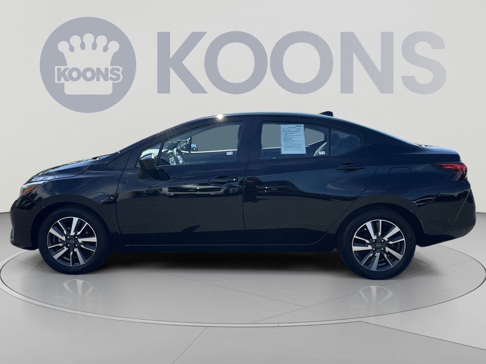 Used 2025 Nissan Versa SV FWD image 7