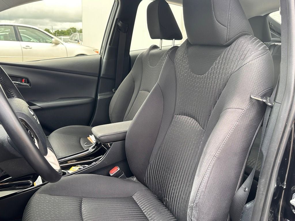 Used 2018 Toyota Prius Three FWD image 13