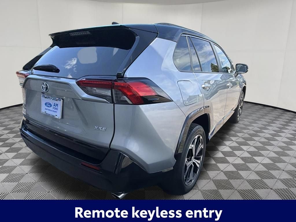 Used 2023 Toyota RAV4 XSE AWD/4WD image 7