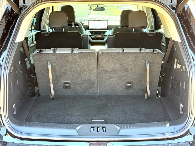 Certified 2026 Ford Explorer Active w/ Active Comfort Package RWD image 8