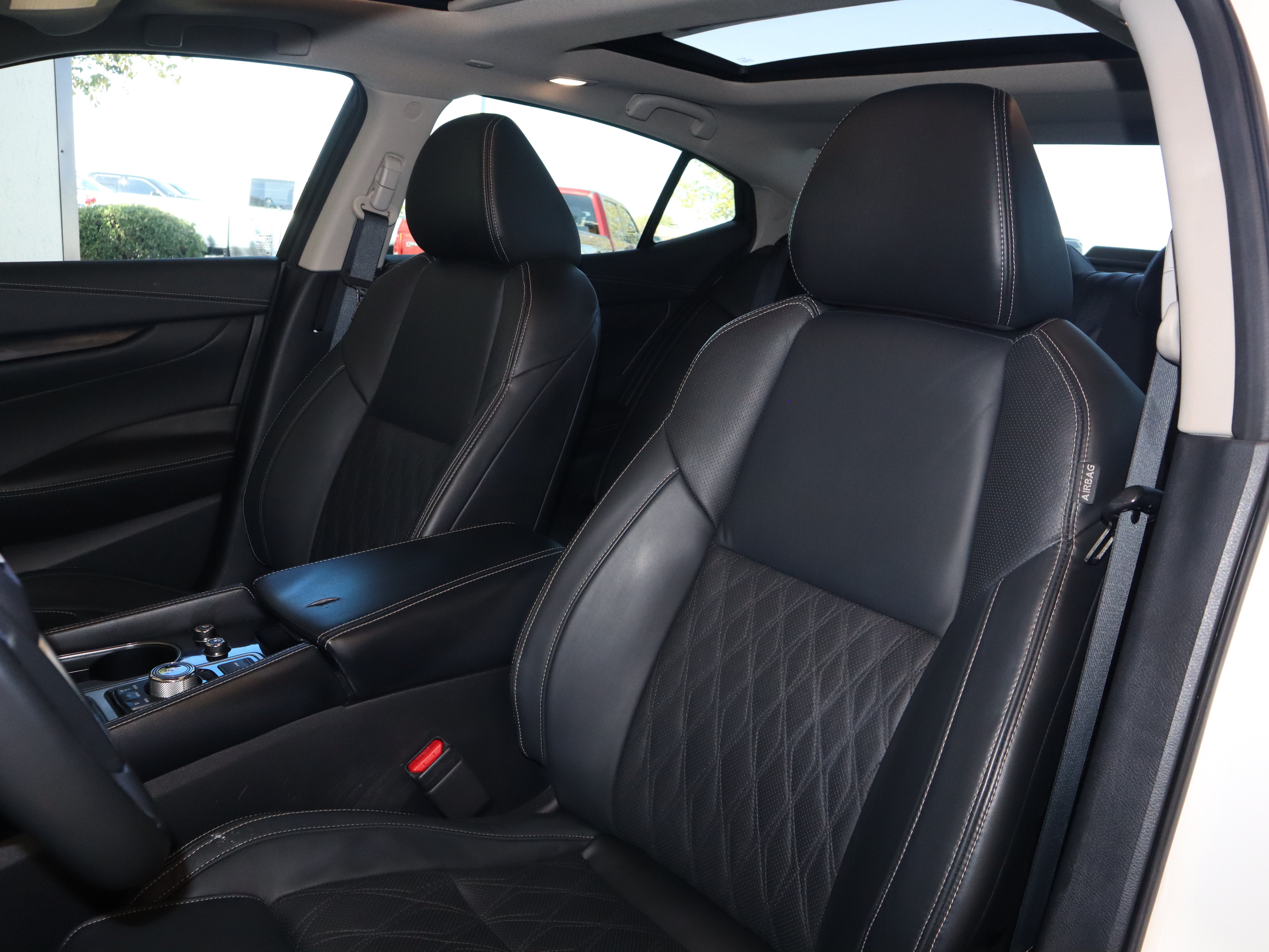 Used 2023 Nissan Maxima Platinum w/ Sport Mat Group FWD image 32